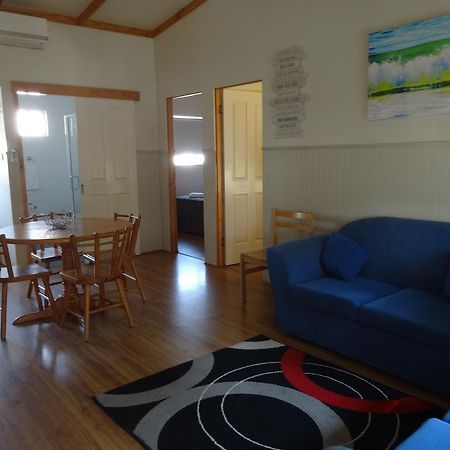 Caseys Beach Holiday Park Sunshine Bay Extérieur photo