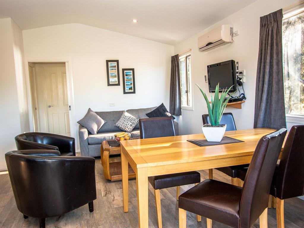 Caseys Beach Holiday Park Sunshine Bay Chambre photo