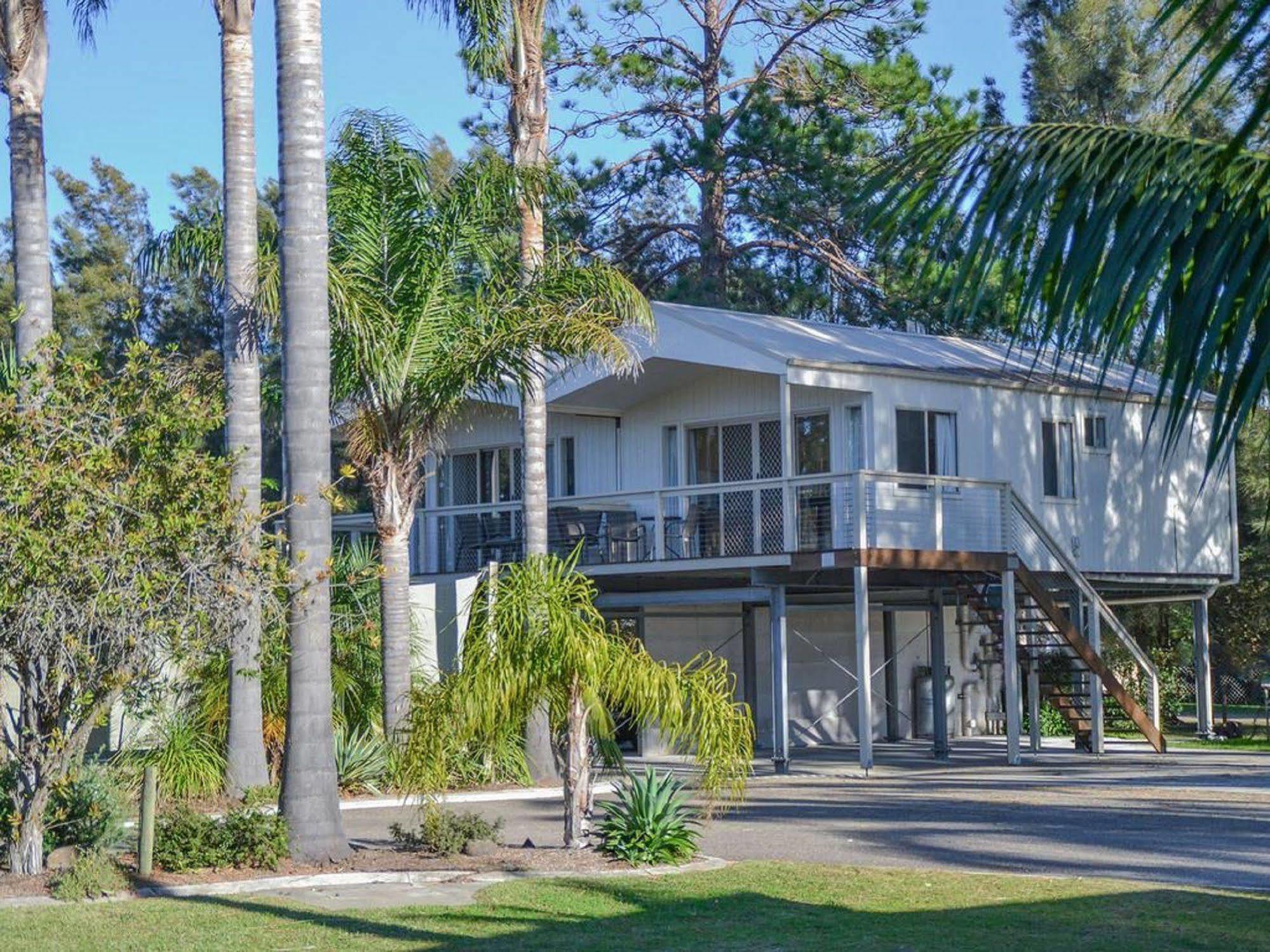 Caseys Beach Holiday Park Sunshine Bay Extérieur photo